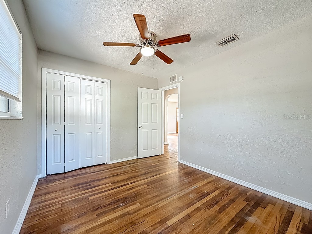6295 3rd Avenue S Saint Petersburg FL 33707 TB8460120 image28