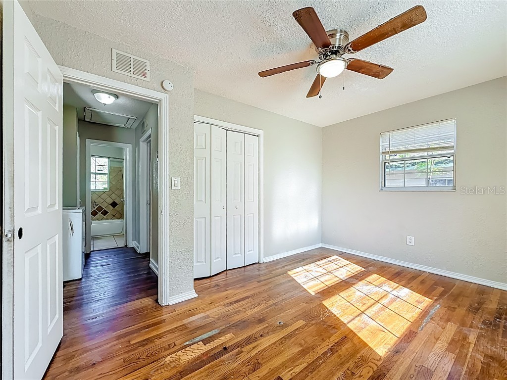6295 3rd Avenue S Saint Petersburg FL 33707 TB8460120 image33