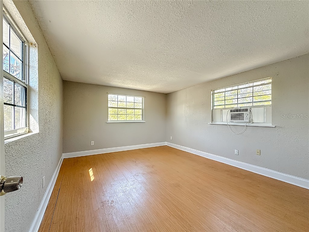 6295 3rd Avenue S Saint Petersburg FL 33707 TB8460120 image42