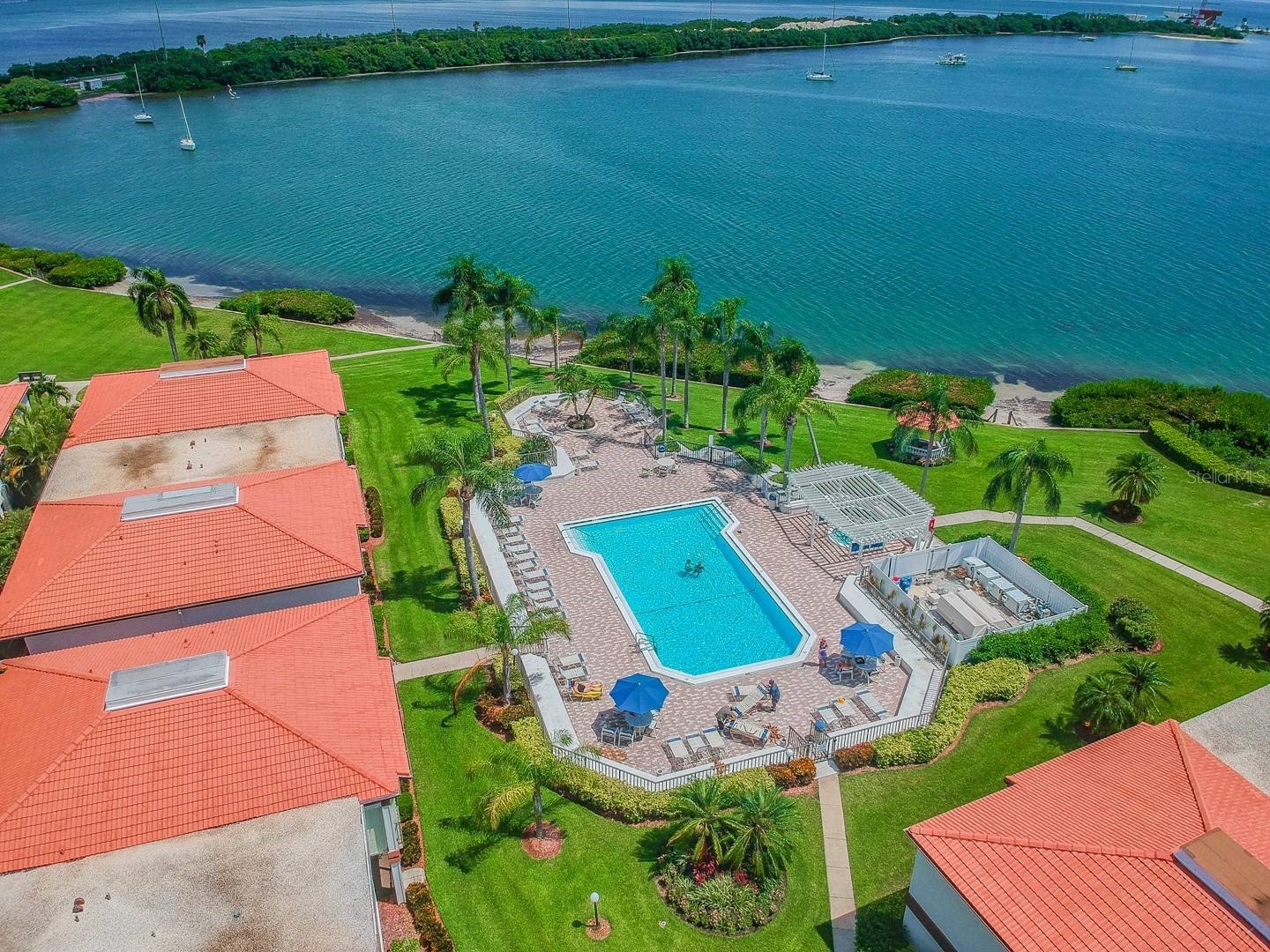 6295 Bahia Del Mar Circle #401 Saint Petersburg FL 33715 TB8474064 image1
