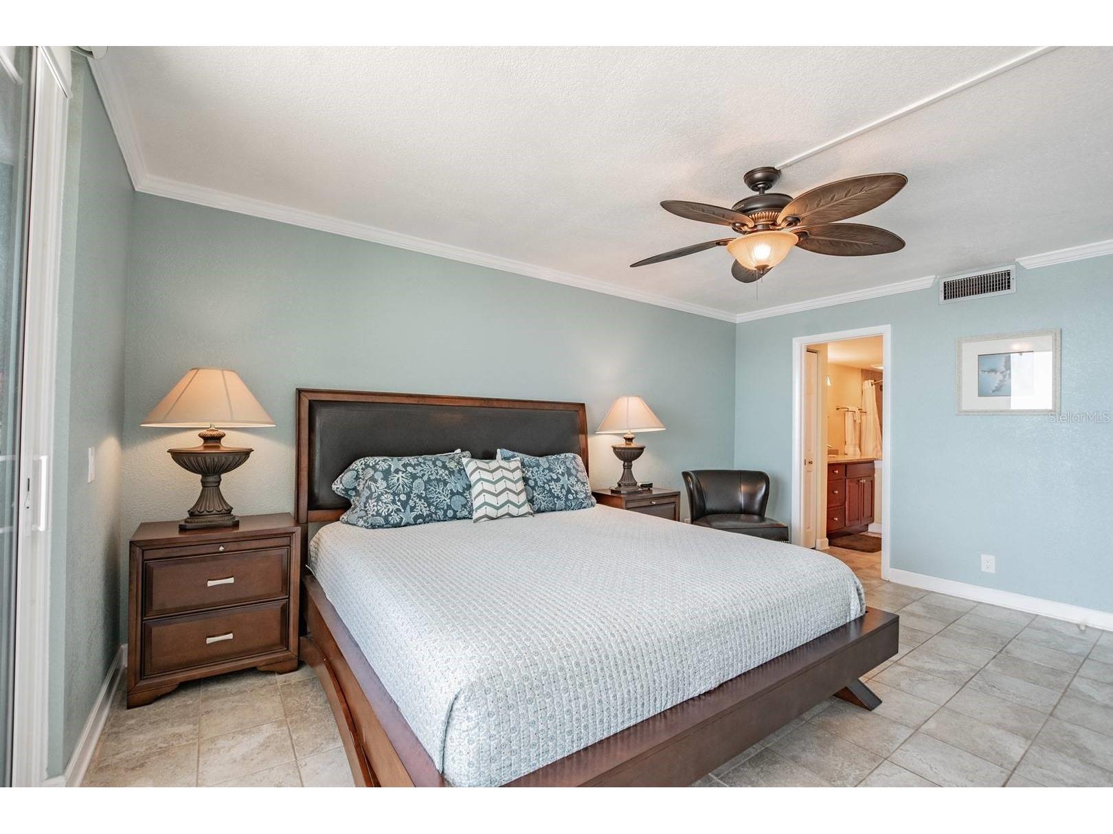 6295 Bahia Del Mar Circle #401 Saint Petersburg FL 33715 TB8474064 image9