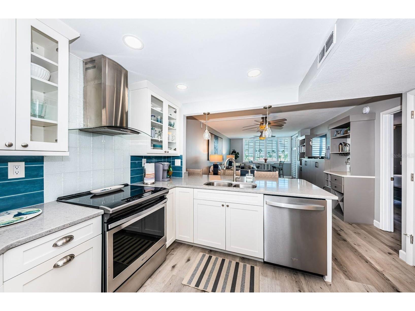 6295 Bahia Del Mar Circle #505 Saint Petersburg FL 33715 TB8474072 image5