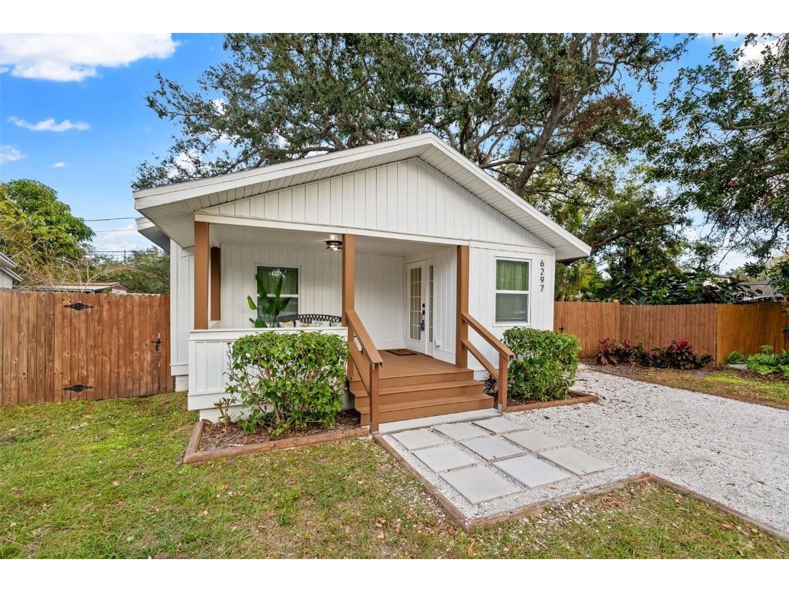 6297 29th Street N Saint Petersburg FL 33702 TB8339606 image1