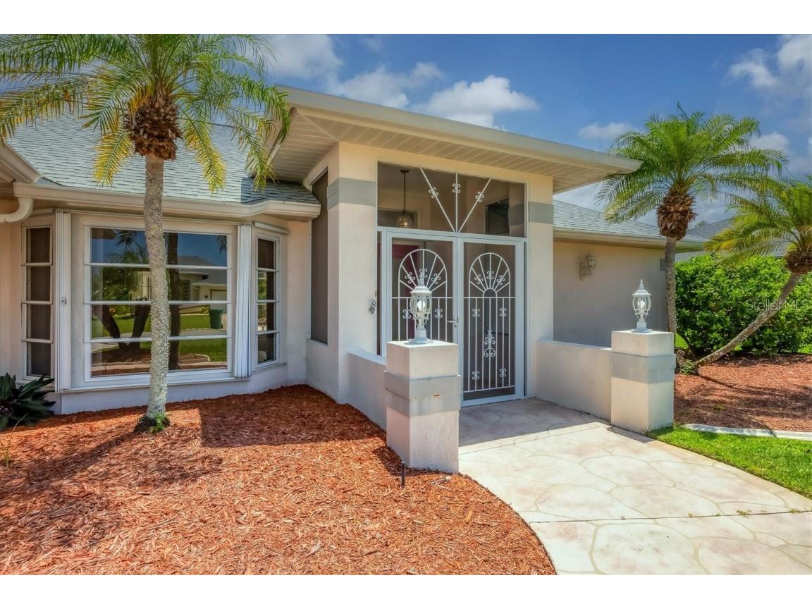 63 Clubhouse Road Rotonda West FL 33947 D6143320 image4