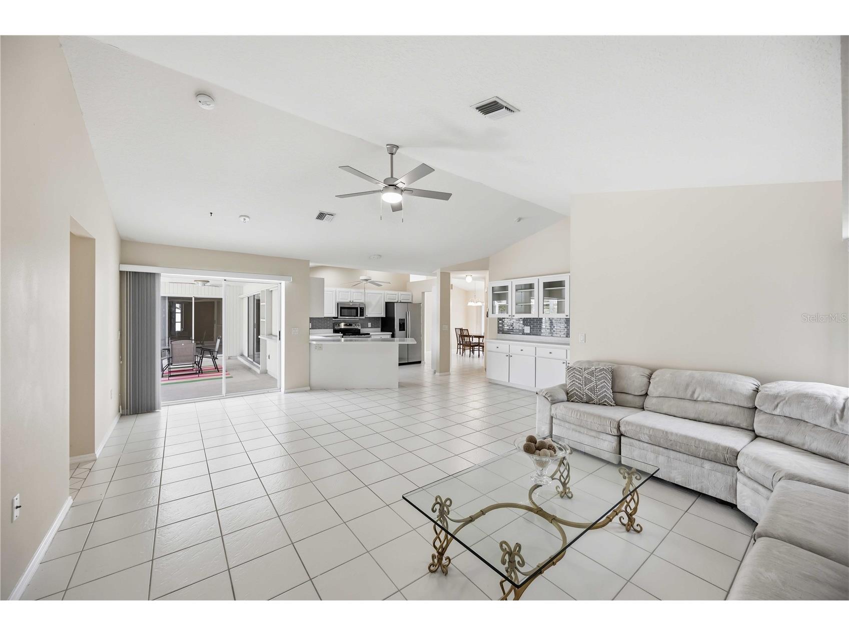 63 Clubhouse Road Rotonda West FL 33947 D6147837 image10
