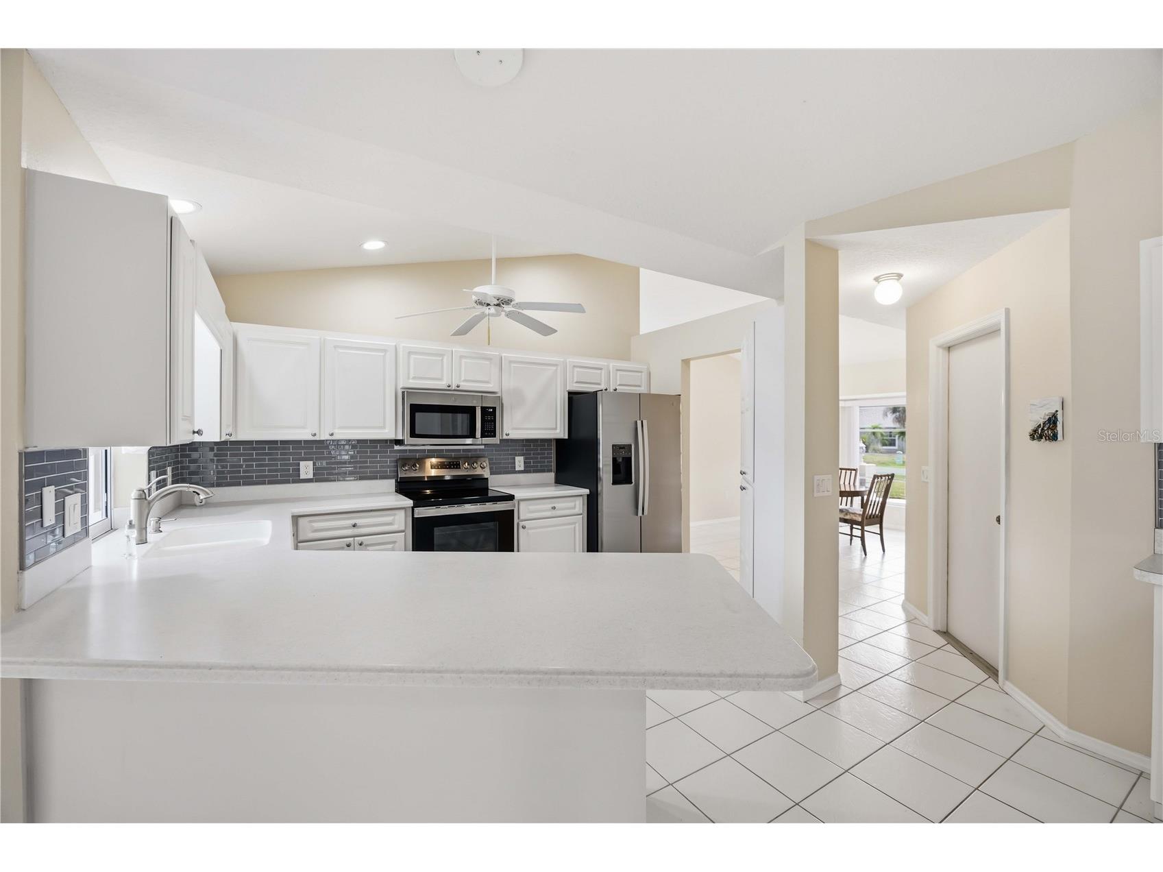 63 Clubhouse Road Rotonda West FL 33947 D6147837 image15