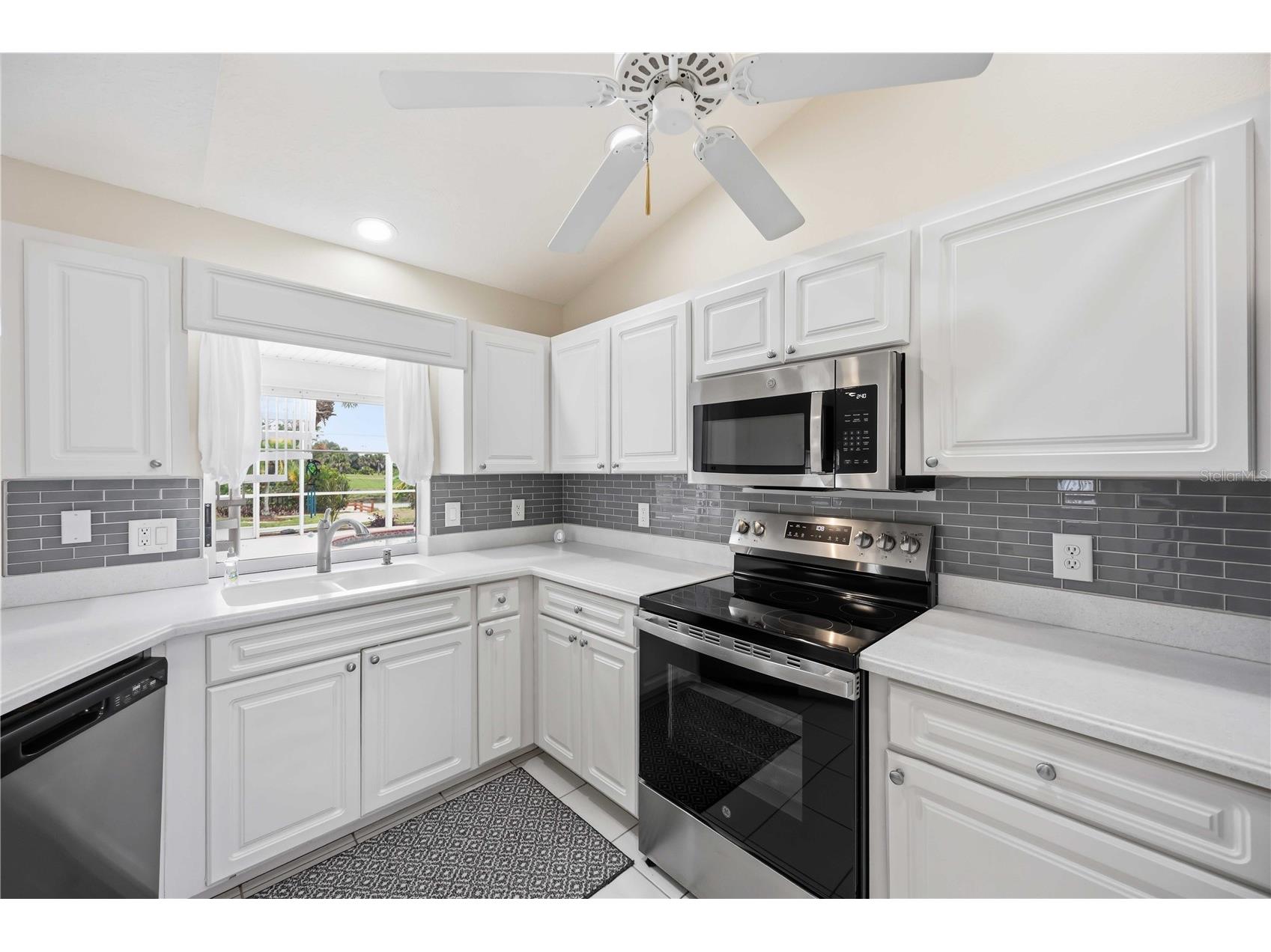 63 Clubhouse Road Rotonda West FL 33947 D6147837 image17