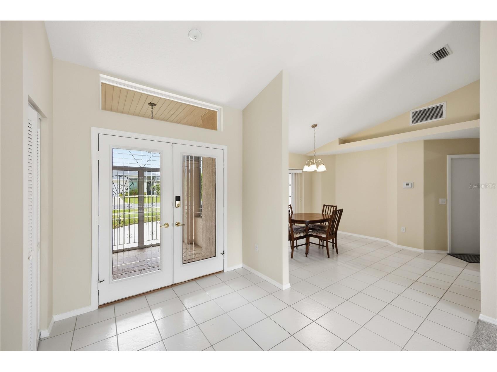 63 Clubhouse Road Rotonda West FL 33947 D6147837 image5