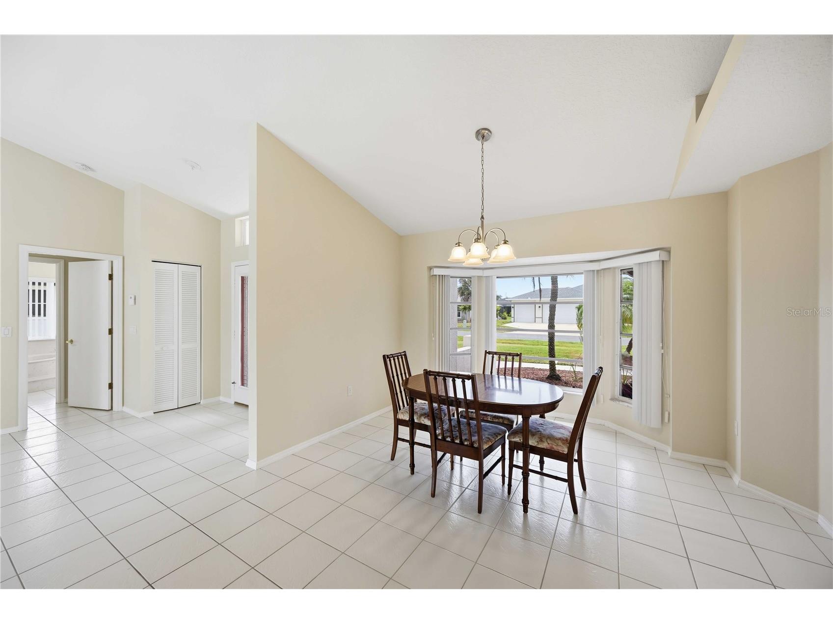 63 Clubhouse Road Rotonda West FL 33947 D6147837 image6