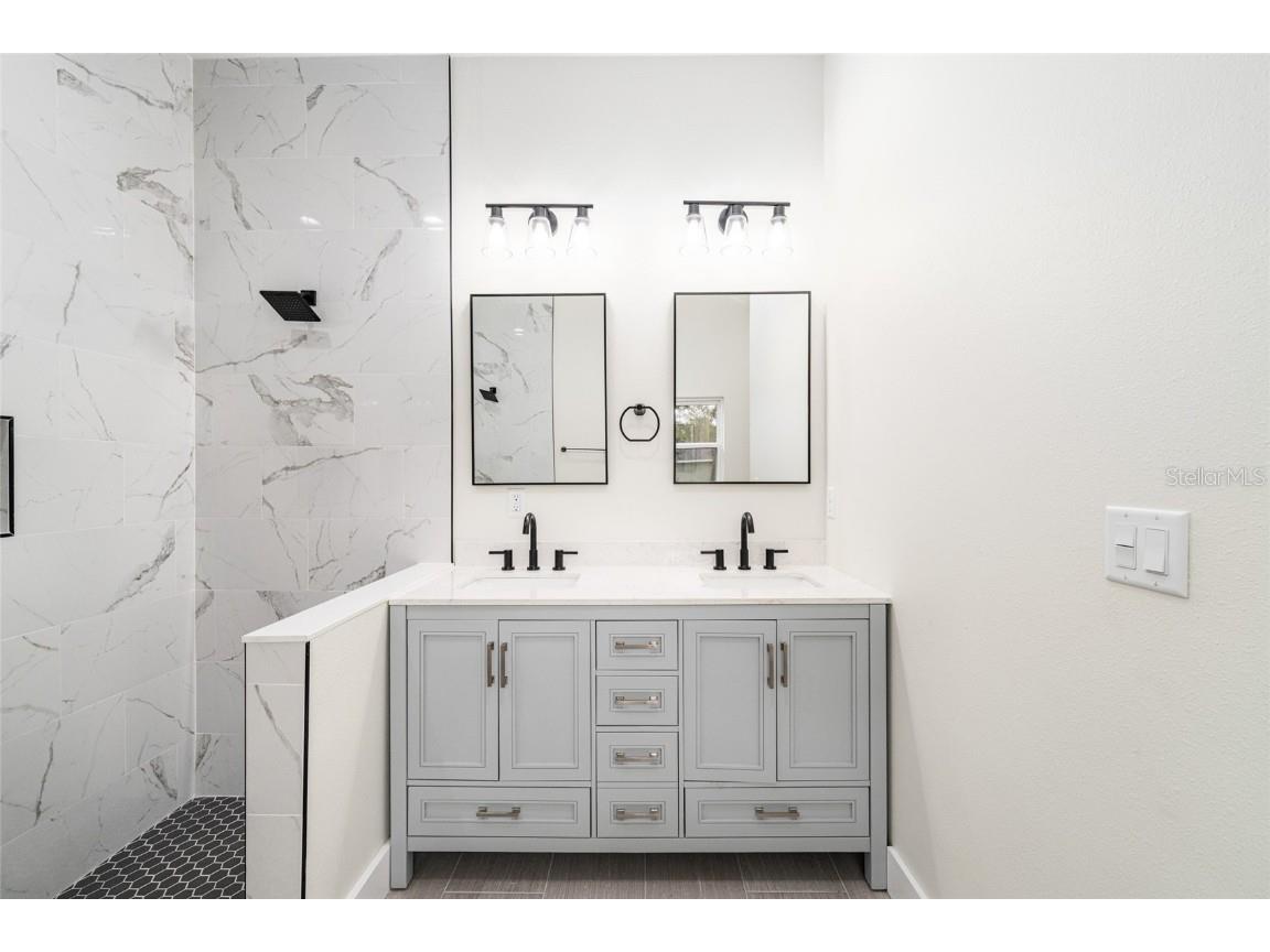 63 Guava Place Drive Ocklawaha FL 32179 OM708819 image18