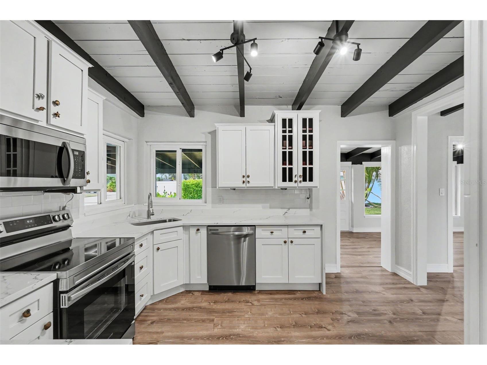 63 Palm Boulevard Dunedin FL 34698 TB8524166 image18