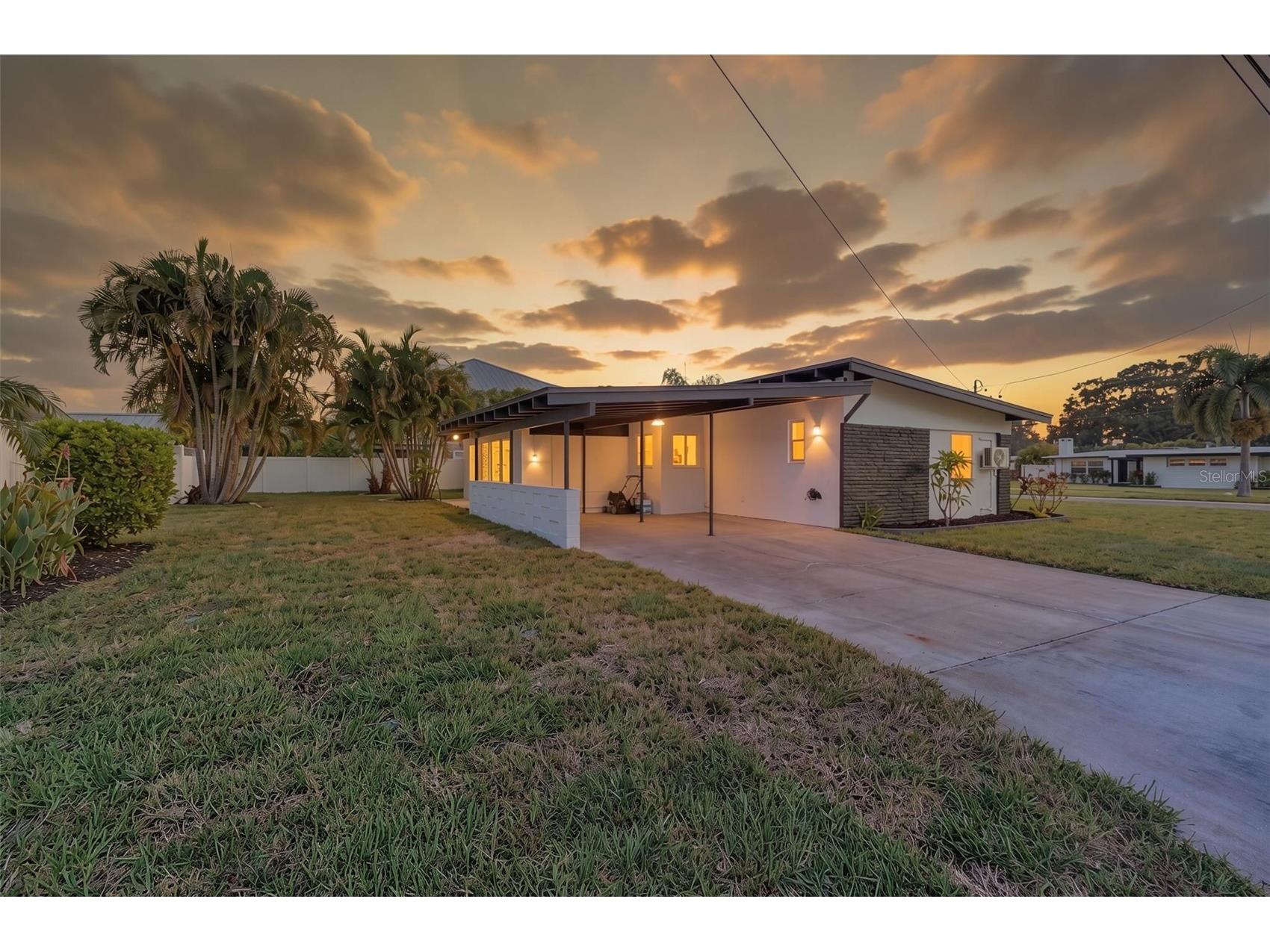 63 Palm Boulevard Dunedin FL 34698 TB8524166 image2