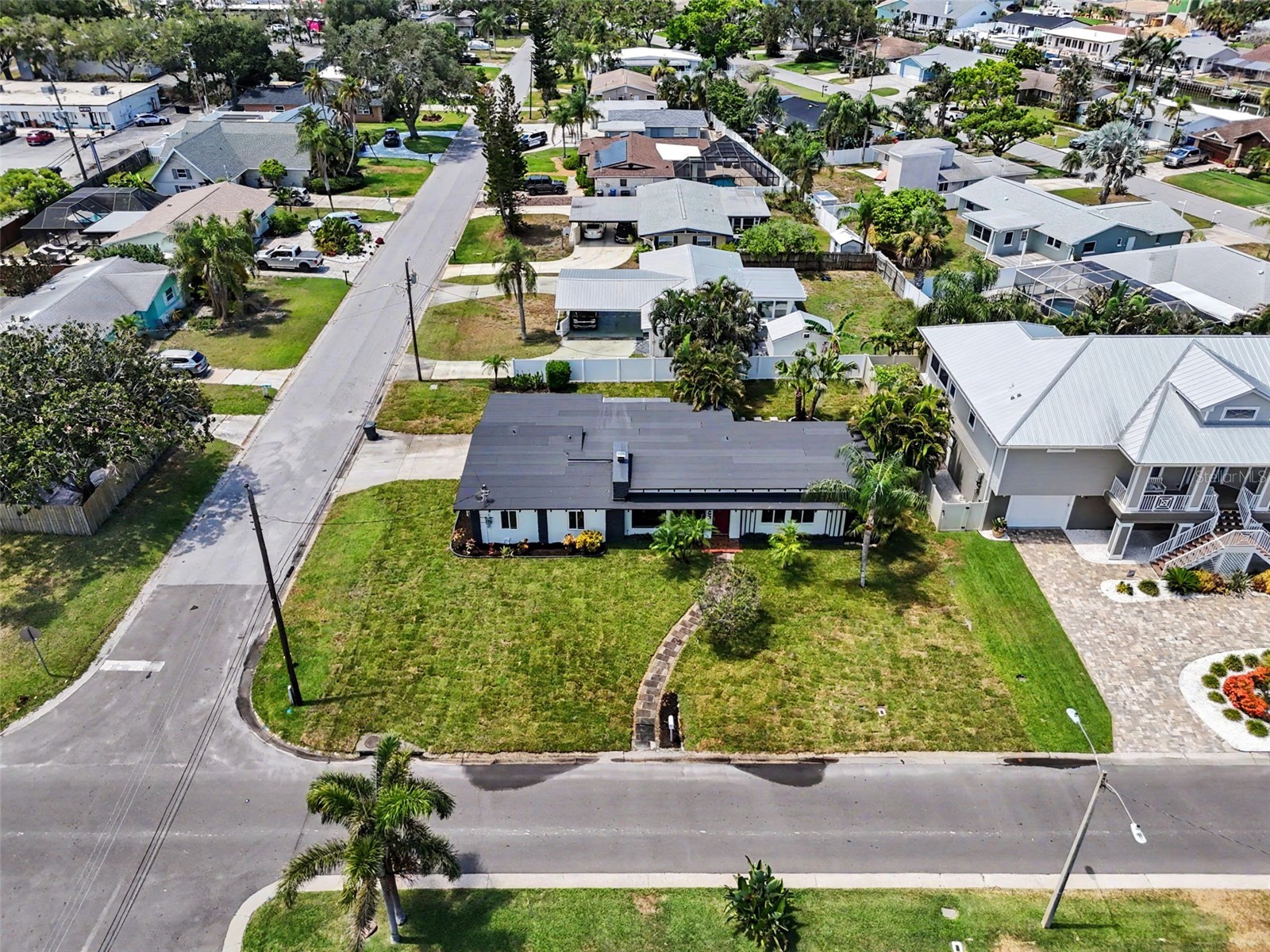 63 Palm Boulevard Dunedin FL 34698 TB8524166 image51