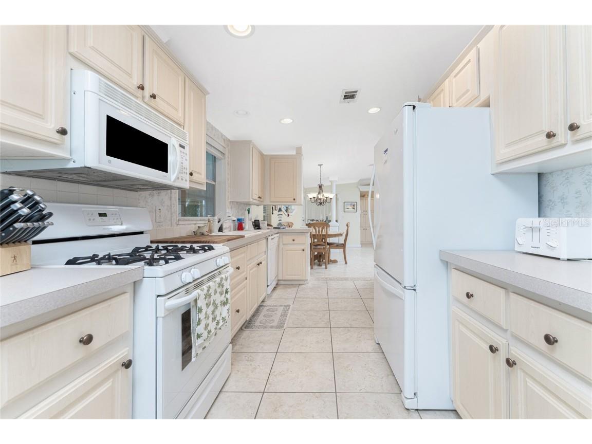 63 Windmill Boulevard #204O Punta Gorda FL 33950 C7496597 image14