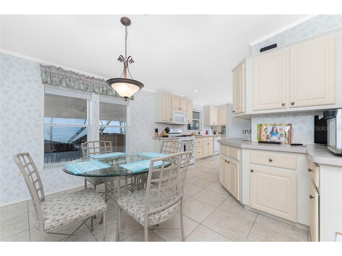 63 Windmill Boulevard #204O Punta Gorda FL 33950 C7496597 image17