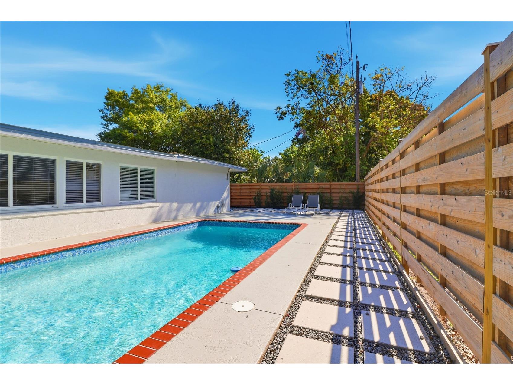 630 Corwood Drive Sarasota FL 34234 A4690643 image16