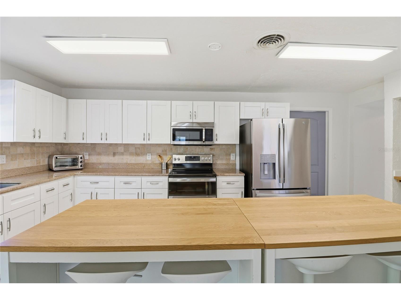 630 Corwood Drive Sarasota FL 34234 A4690643 image24