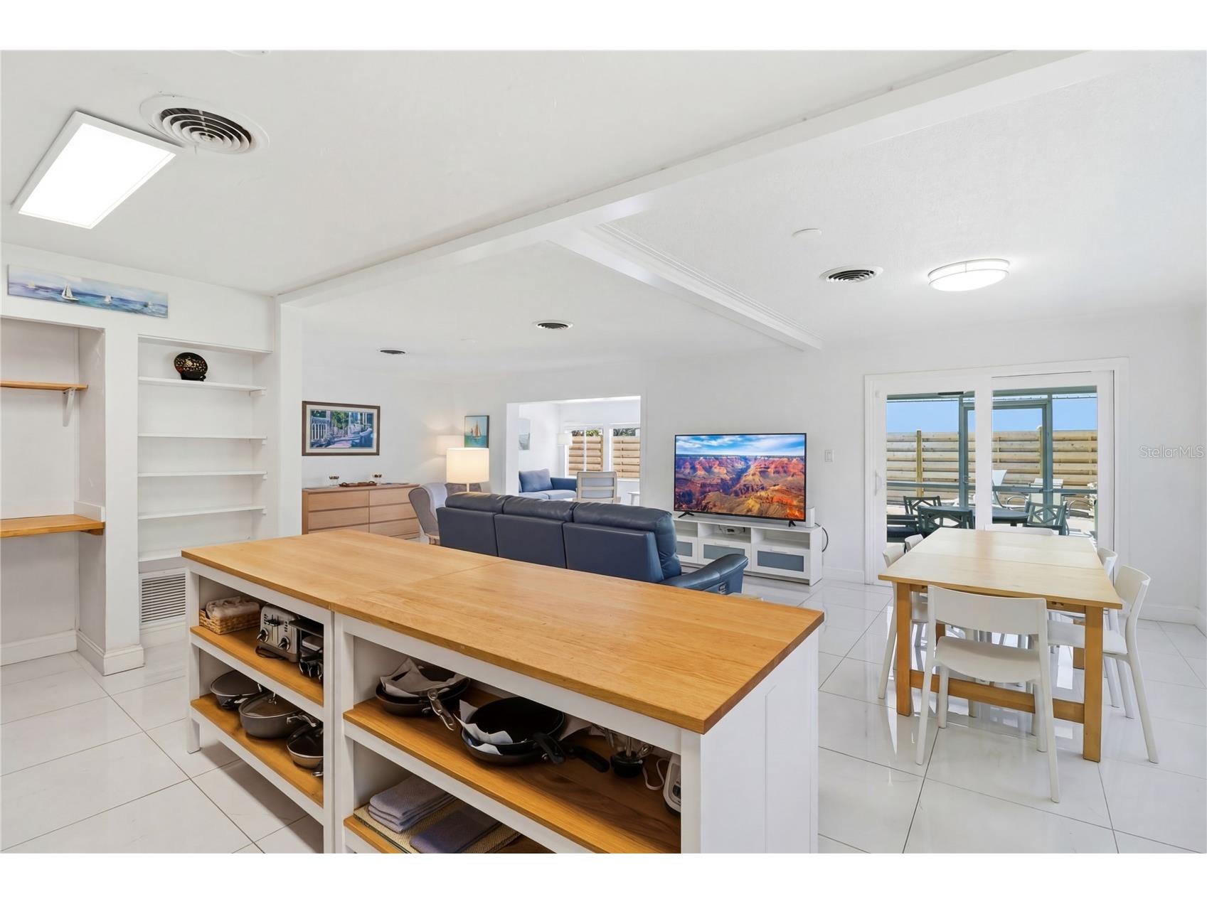 630 Corwood Drive Sarasota FL 34234 A4690643 image27