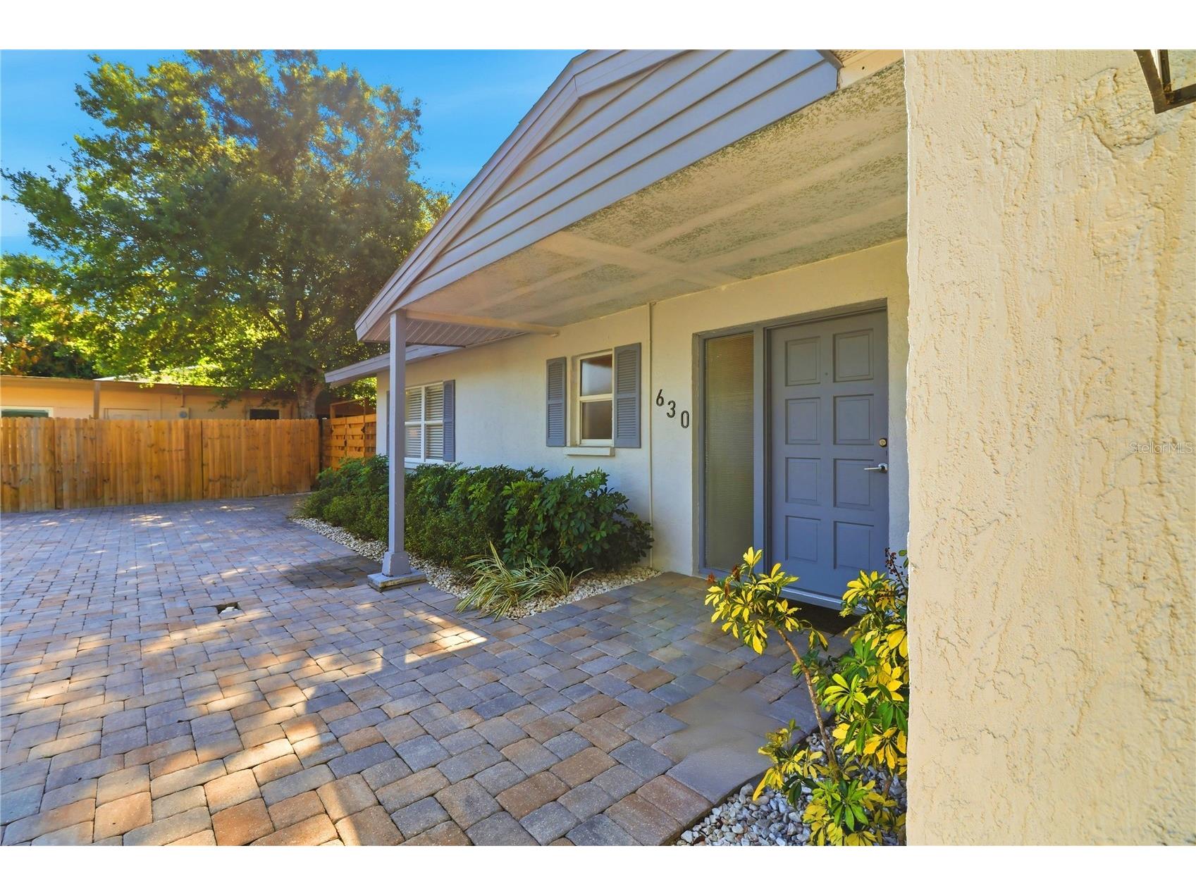 630 Corwood Drive Sarasota FL 34234 A4690643 image3