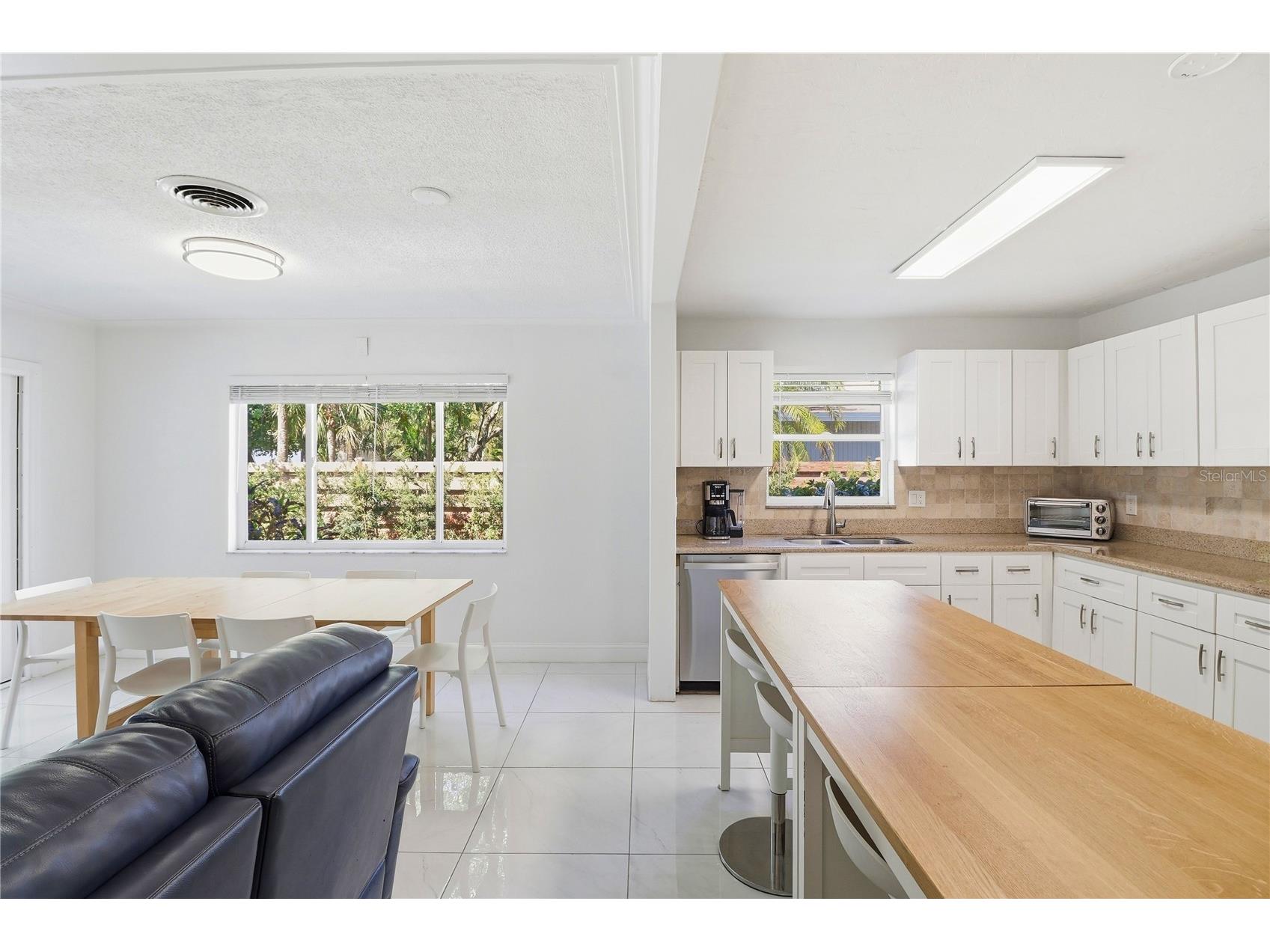 630 Corwood Drive Sarasota FL 34234 A4690643 image30