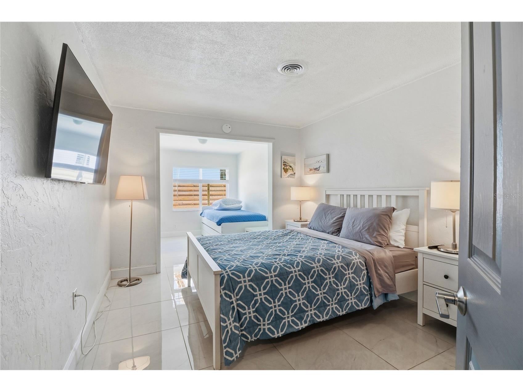 630 Corwood Drive Sarasota FL 34234 A4690643 image43
