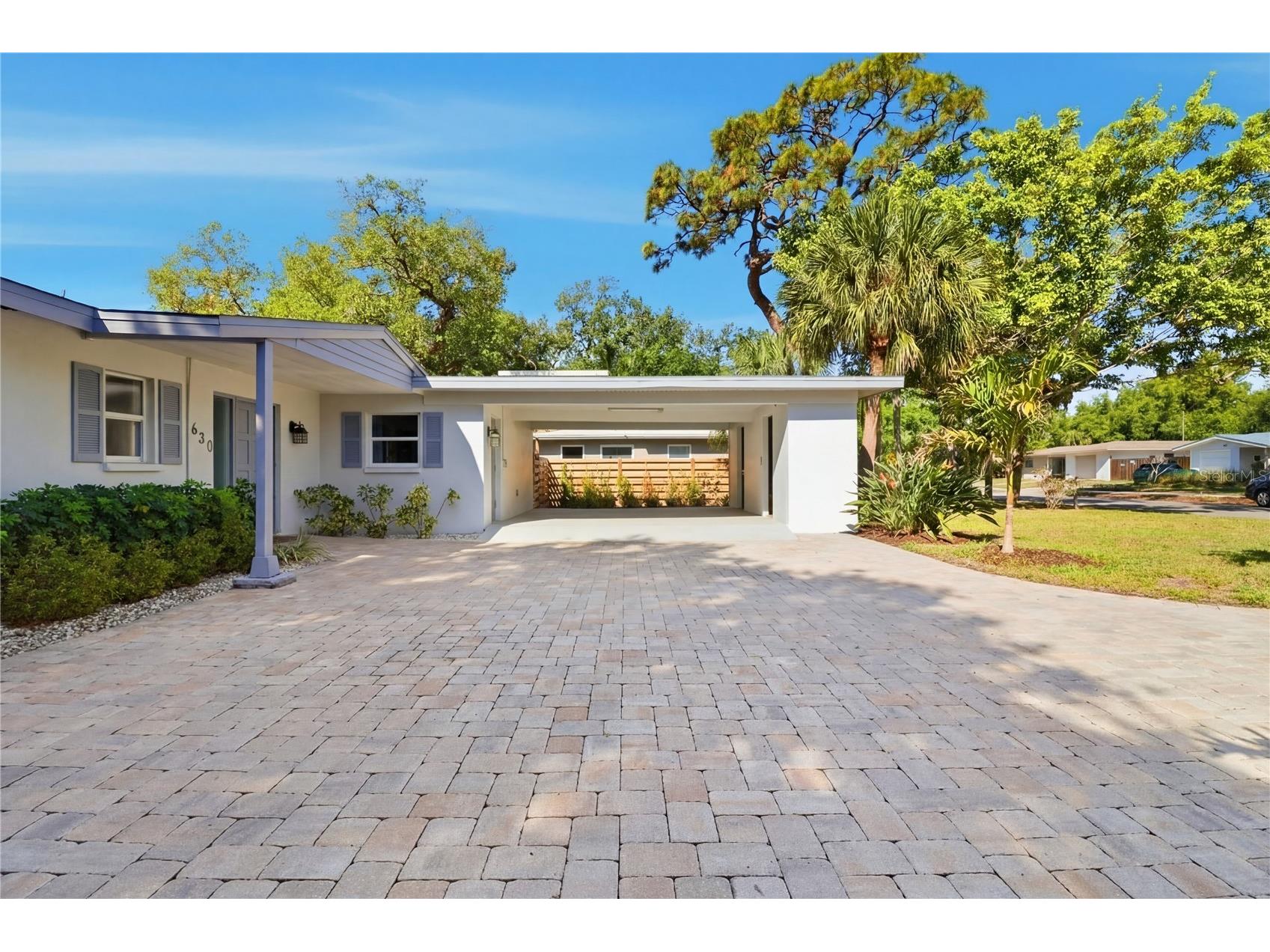 630 Corwood Drive Sarasota FL 34234 A4690643 image5