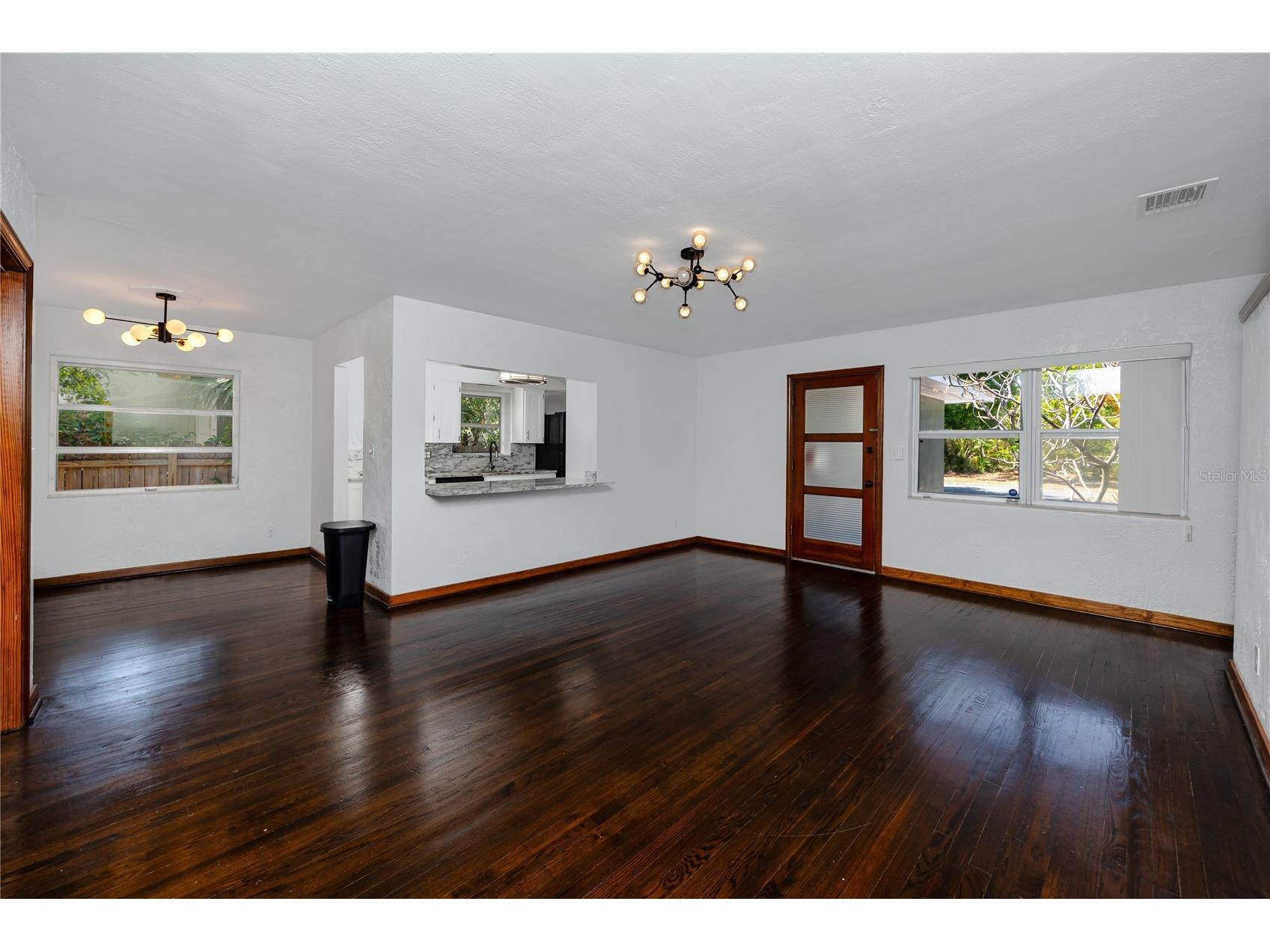 630 Jasmine Way S Saint Petersburg FL 33705 TB8504812 image10
