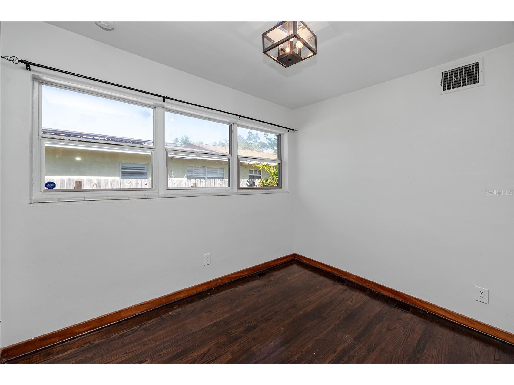 630 Jasmine Way S Saint Petersburg FL 33705 TB8504812 image20