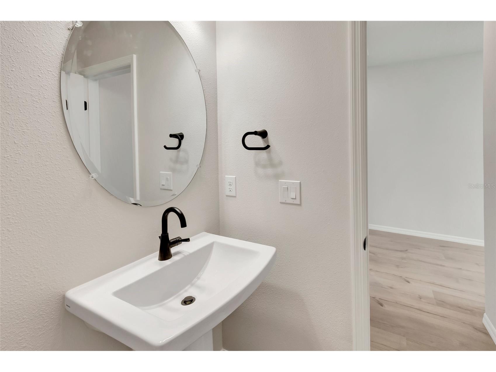 630 Kingswood Court Bradenton FL 34212 TB8519540 image27