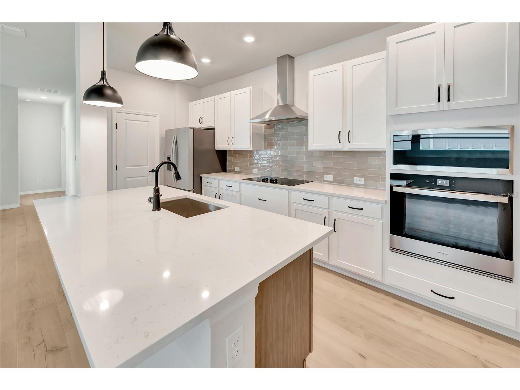 630 Kingswood Court Bradenton FL 34212 TB8519540 image3