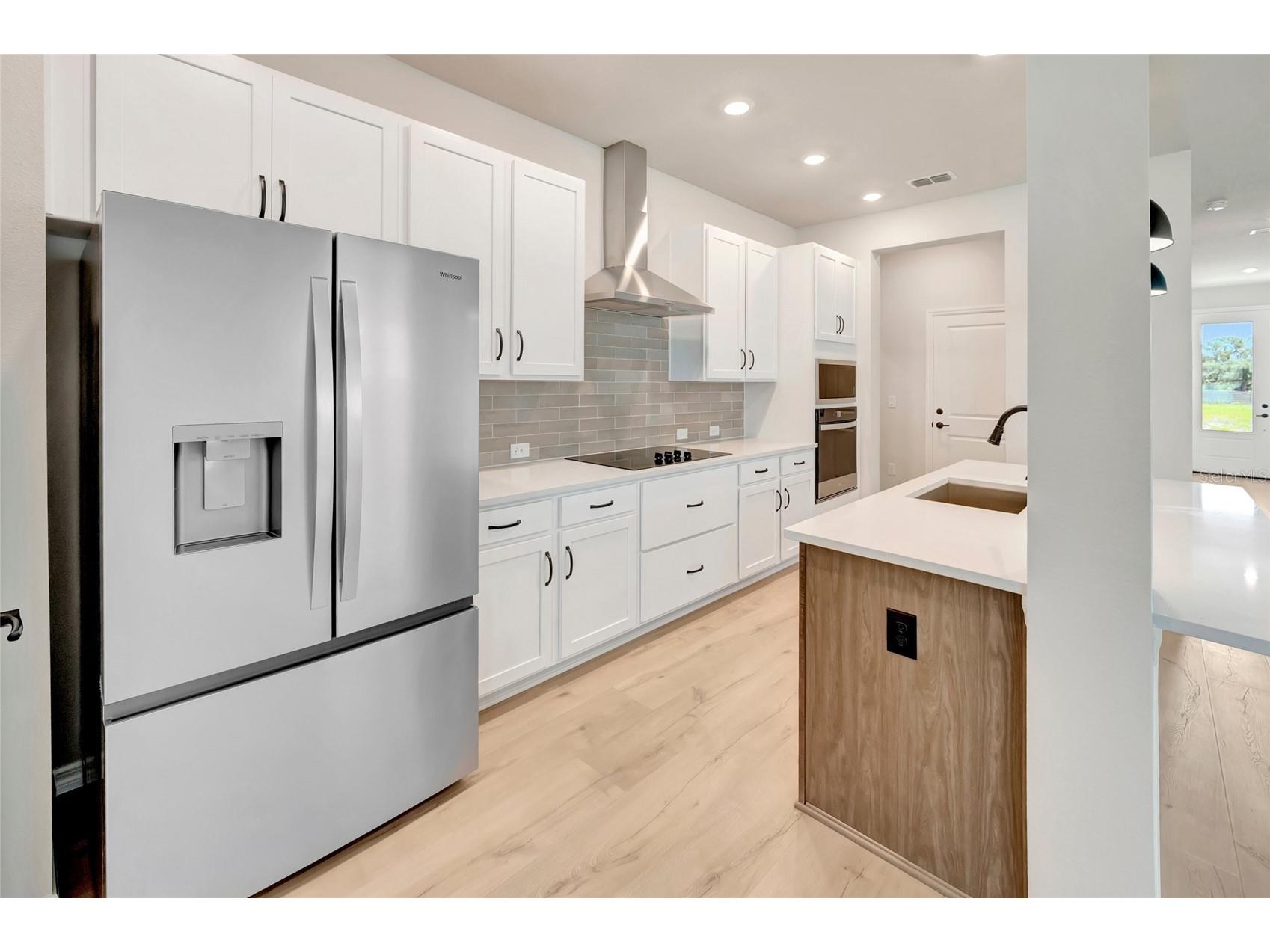 630 Kingswood Court Bradenton FL 34212 TB8519540 image6