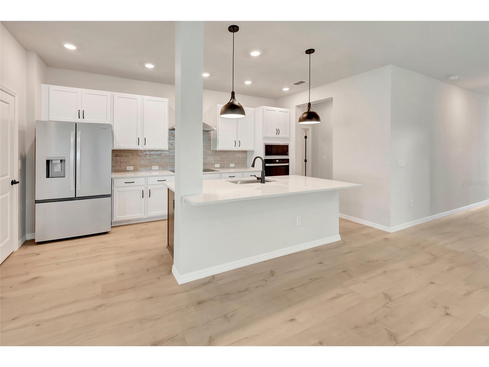 630 Kingswood Court Bradenton FL 34212 TB8519540 image7