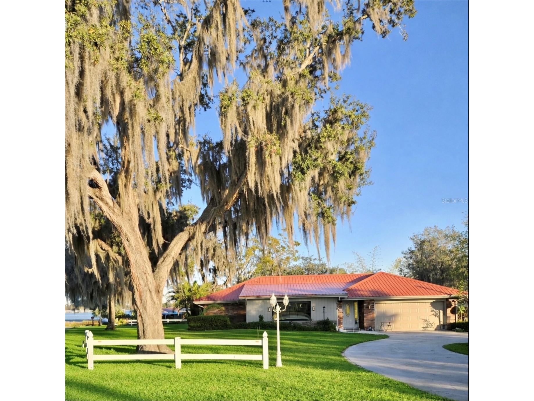 630 Lake Blue Drive Lake Placid FL 33852 O6377776 image1
