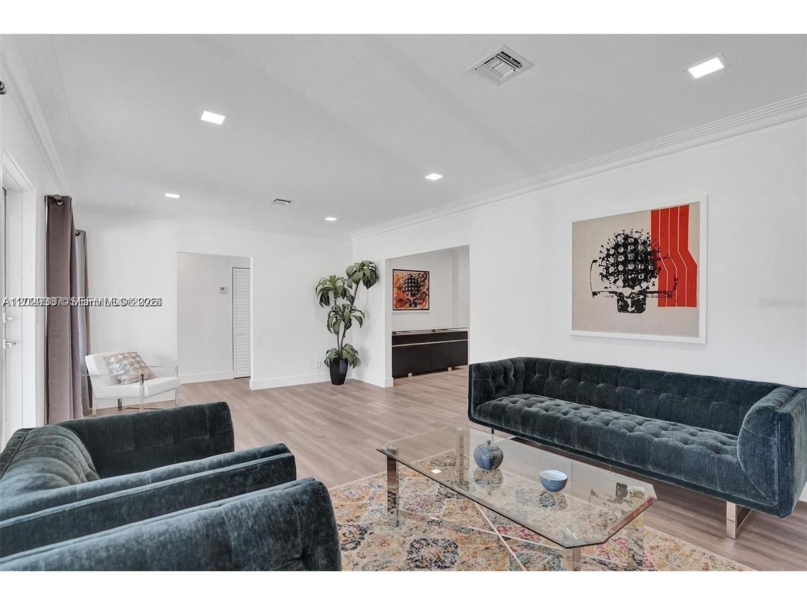 630 NE 52nd Terrace Miami FL 33137 TB8525483 image7