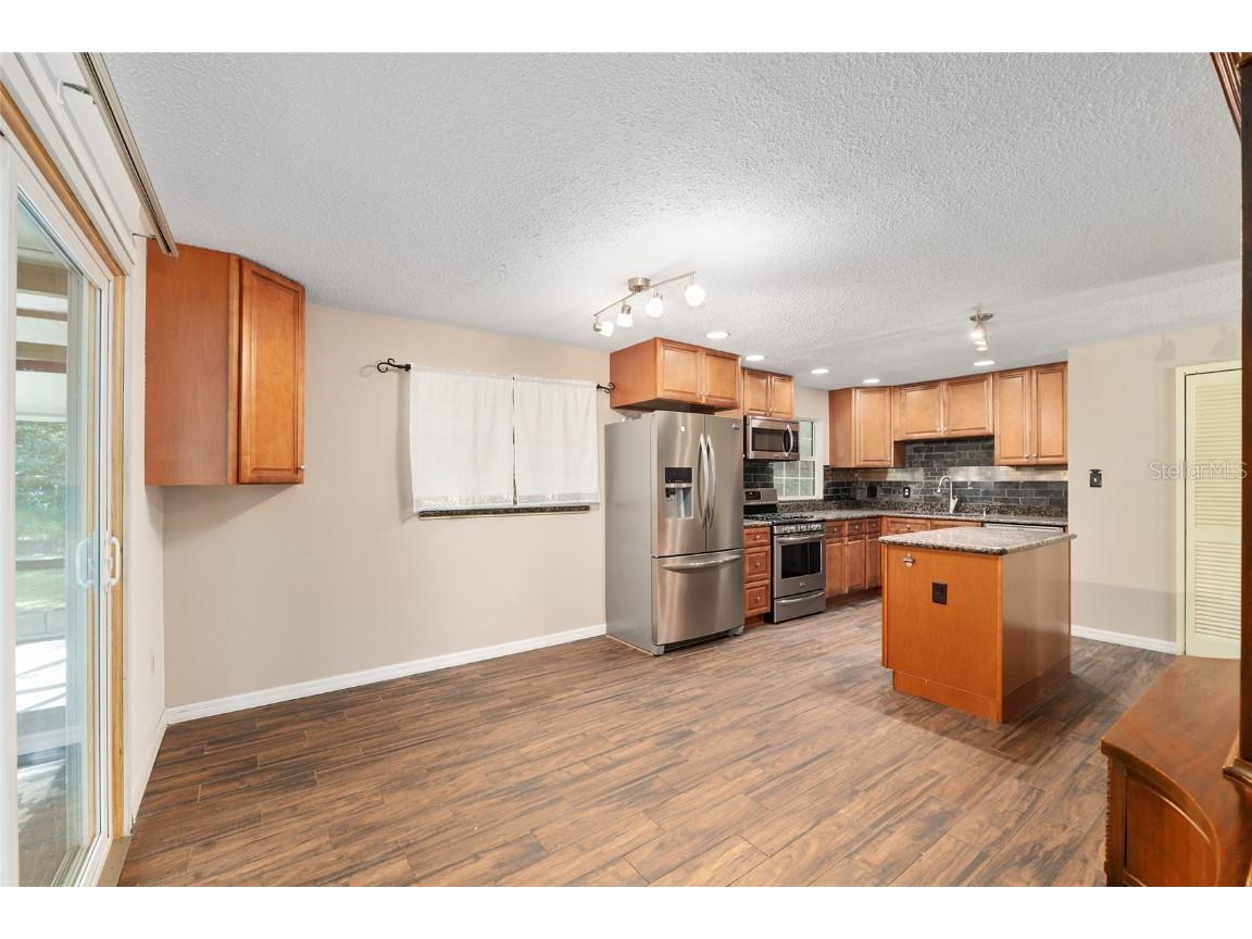 630 NW 34th Street Gainesville FL 32607 GC534777 image10