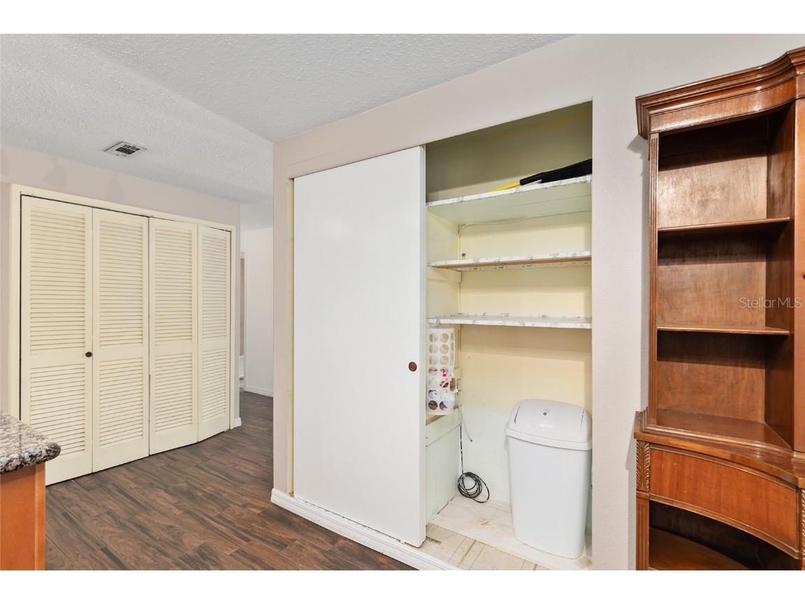 630 NW 34th Street Gainesville FL 32607 GC534777 image13