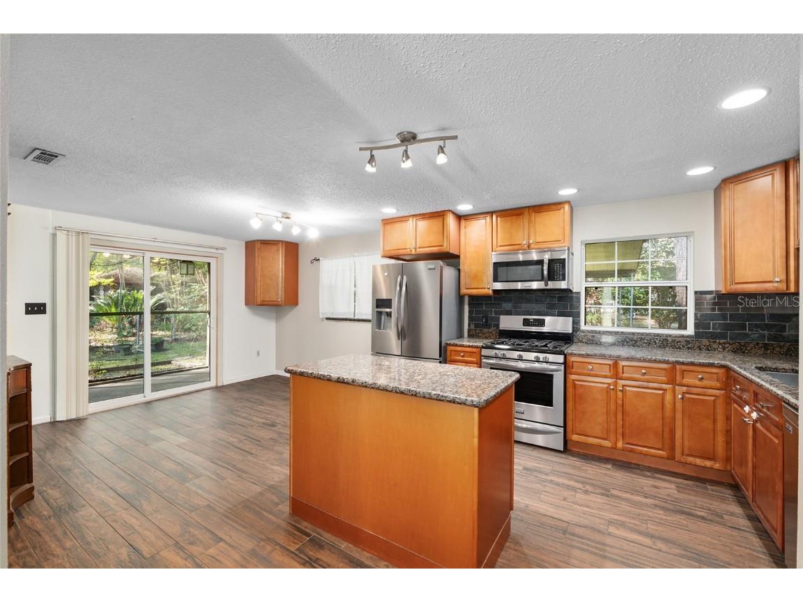 630 NW 34th Street Gainesville FL 32607 GC534777 image14