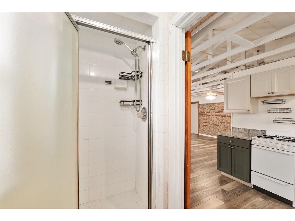 630 NW 34th Street Gainesville FL 32607 GC534777 image51