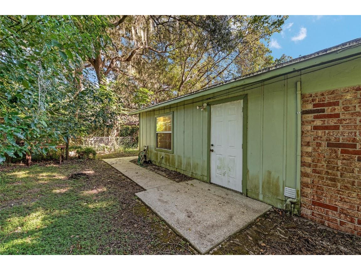 630 NW 34th Street Gainesville FL 32607 GC534777 image64