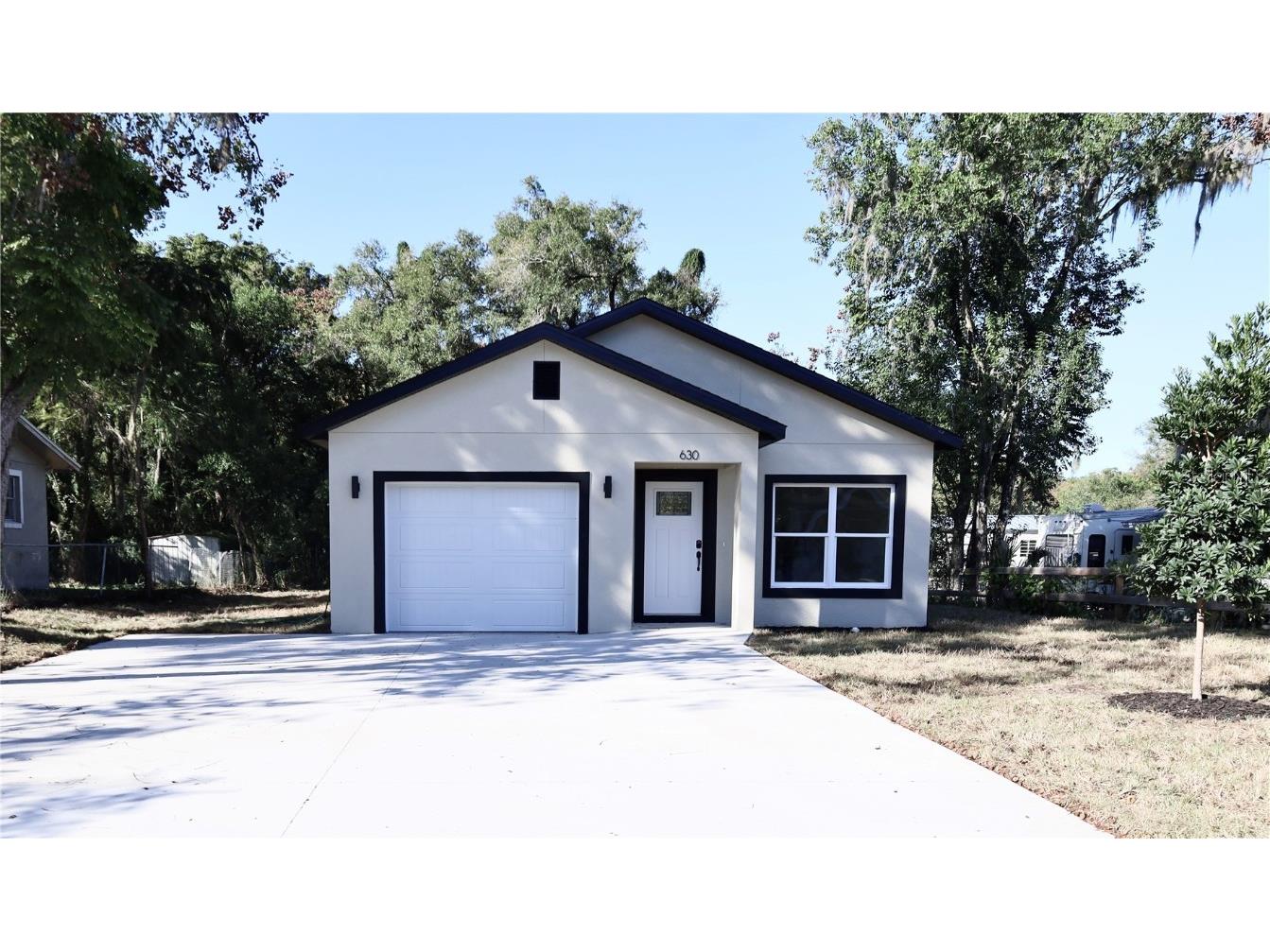 630 S Adelle Avenue Deland FL 32720 V4946245 image1