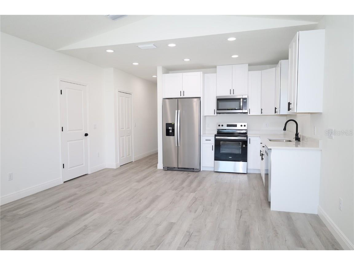 630 S Adelle Avenue Deland FL 32720 V4946245 image5