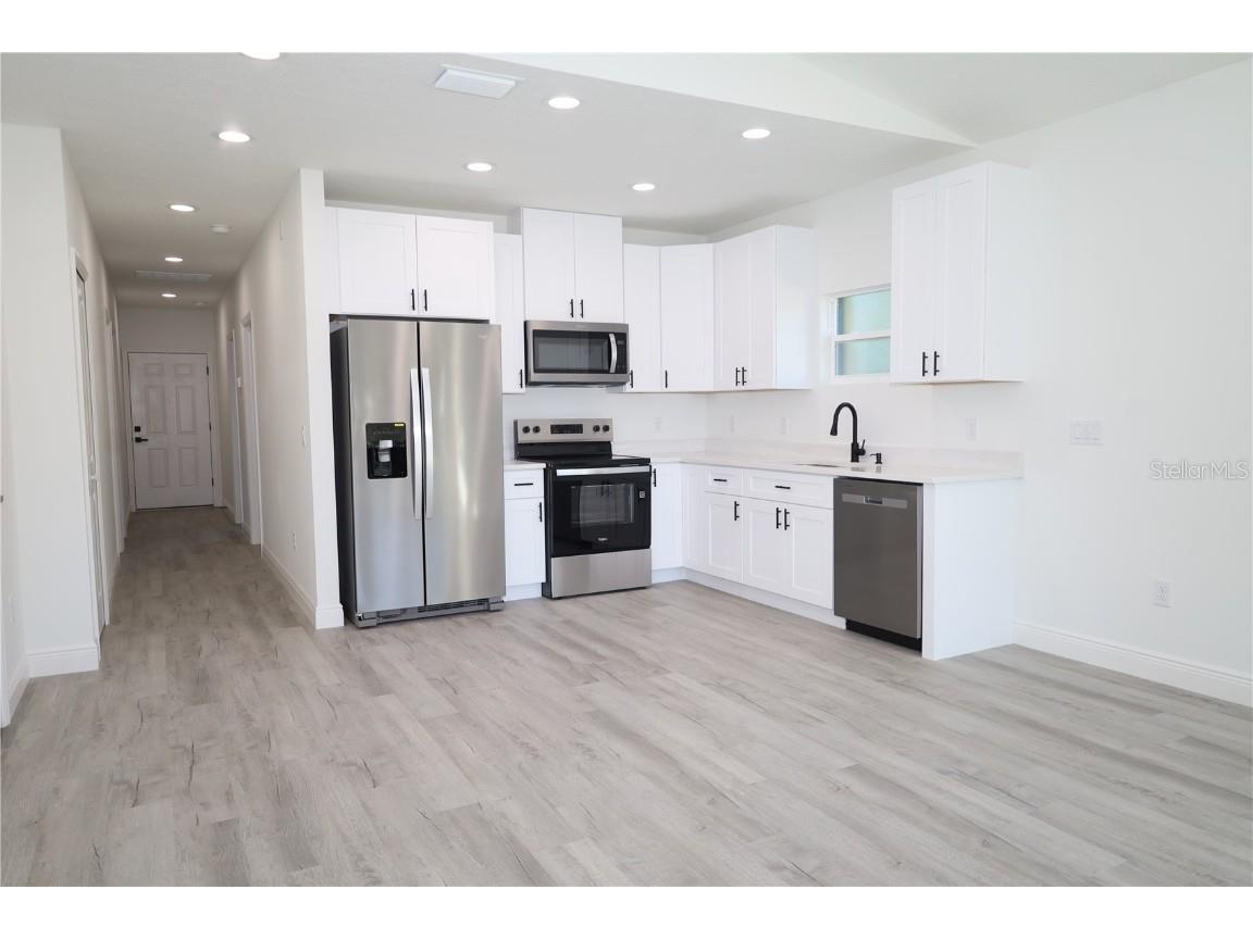 630 S Adelle Avenue Deland FL 32720 V4946245 image6