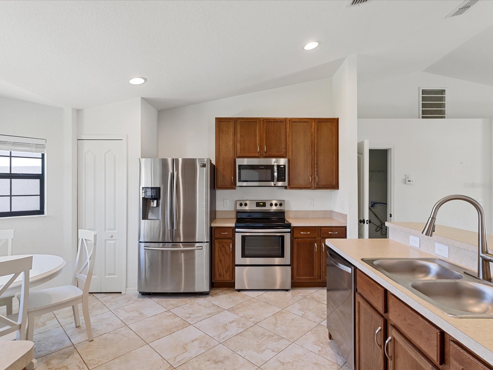 630 Valencia Court Dundee FL 33838 P4937297 image4