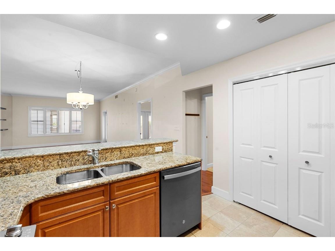 630 Vassar Street #2204 Orlando FL 32804 O6358344 image14