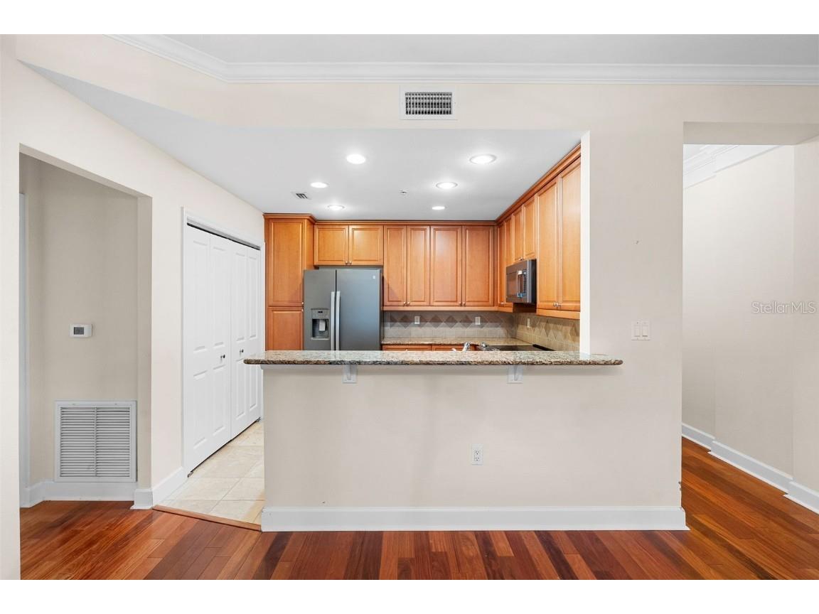 630 Vassar Street #2204 Orlando FL 32804 O6358344 image18