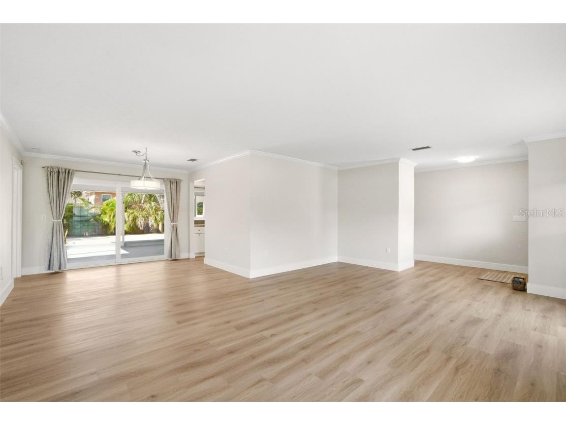 630 Venice Lane Sarasota FL 34242 A4669940 image13