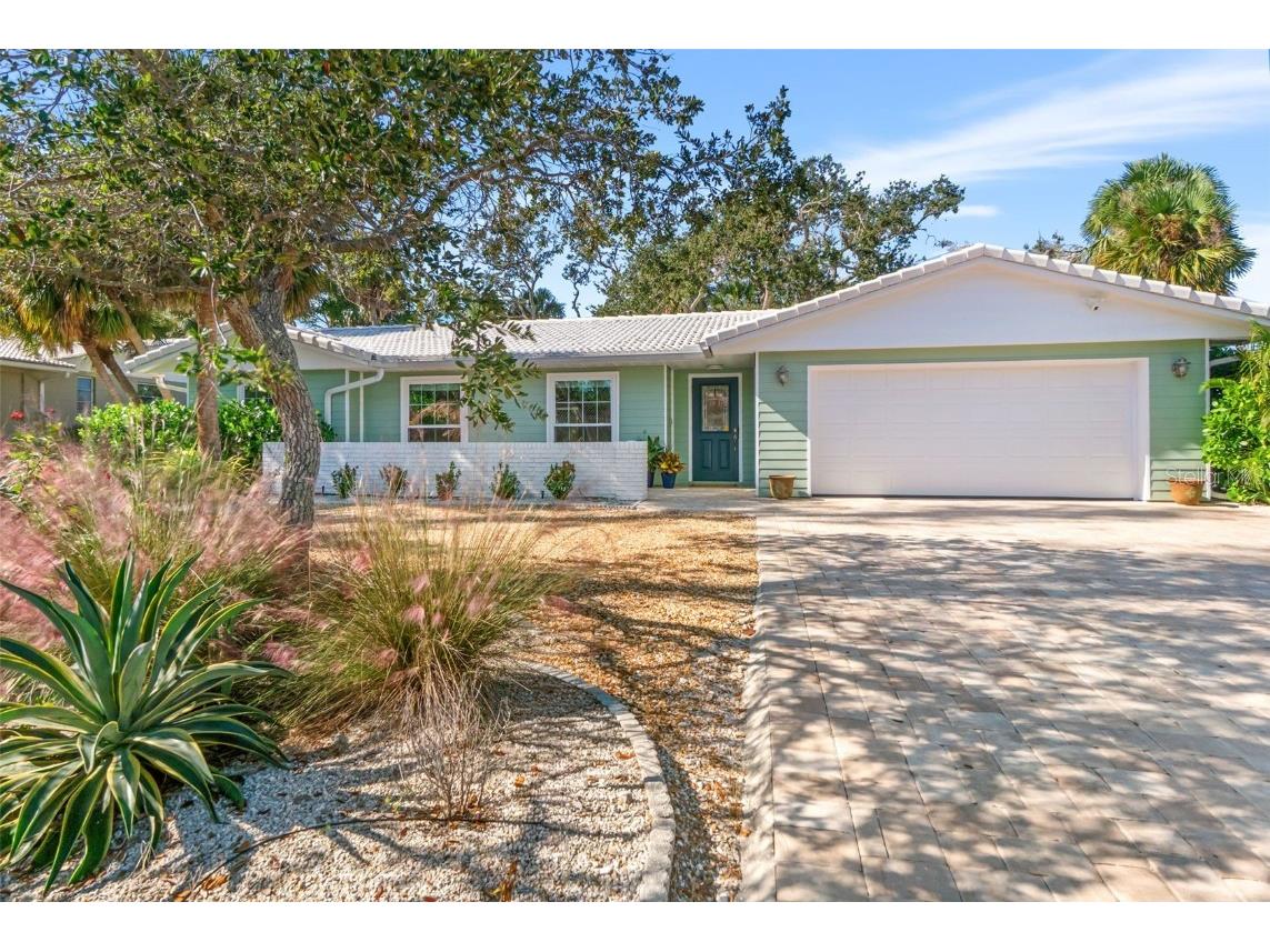 630 Venice Lane Sarasota FL 34242 A4669940 image2
