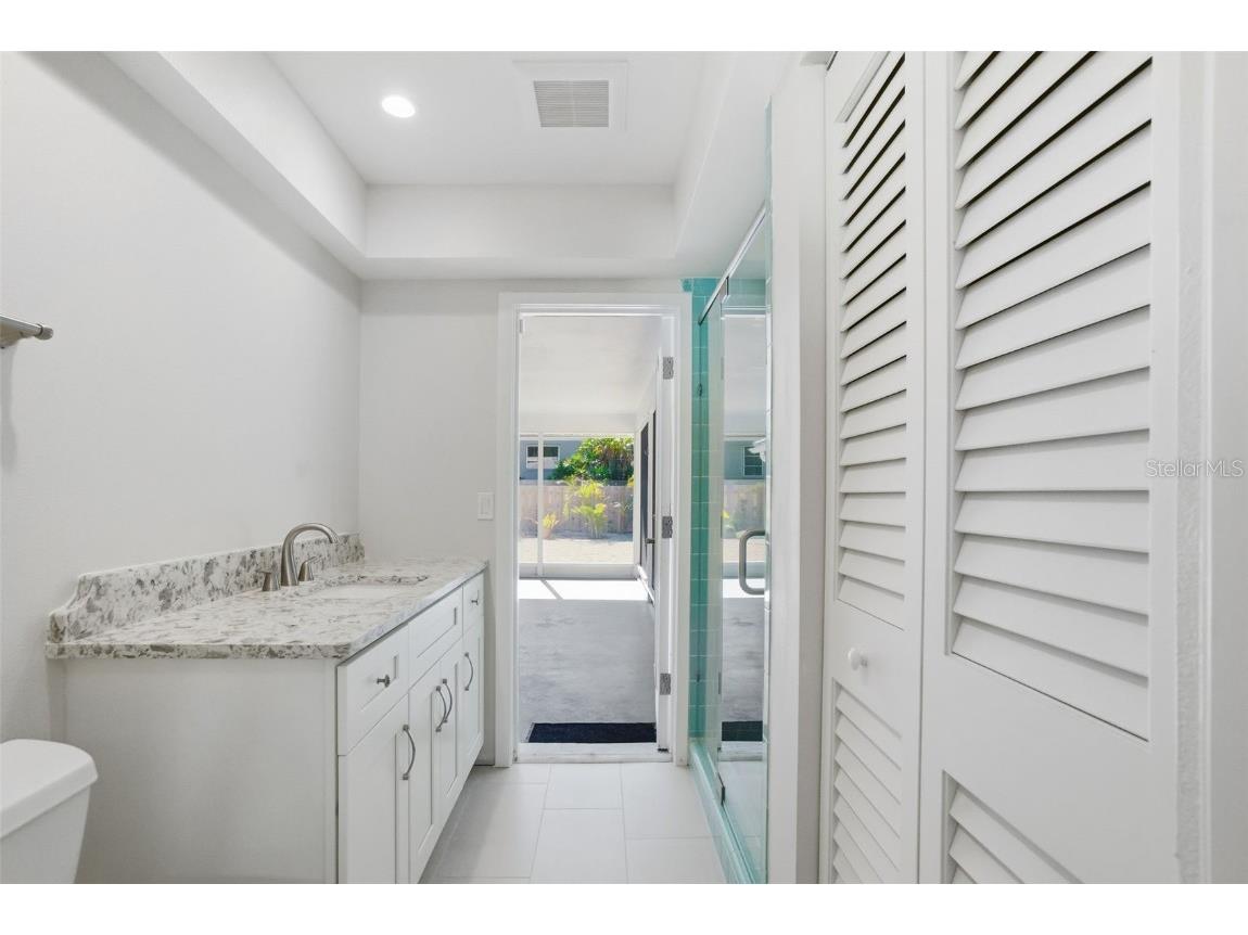 630 Venice Lane Sarasota FL 34242 A4669940 image35