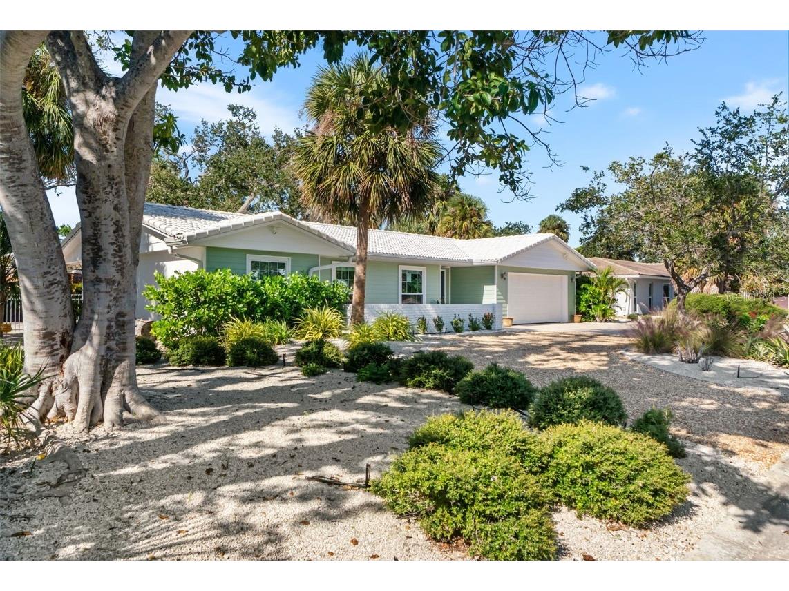 630 Venice Lane Sarasota FL 34242 A4669940 image4