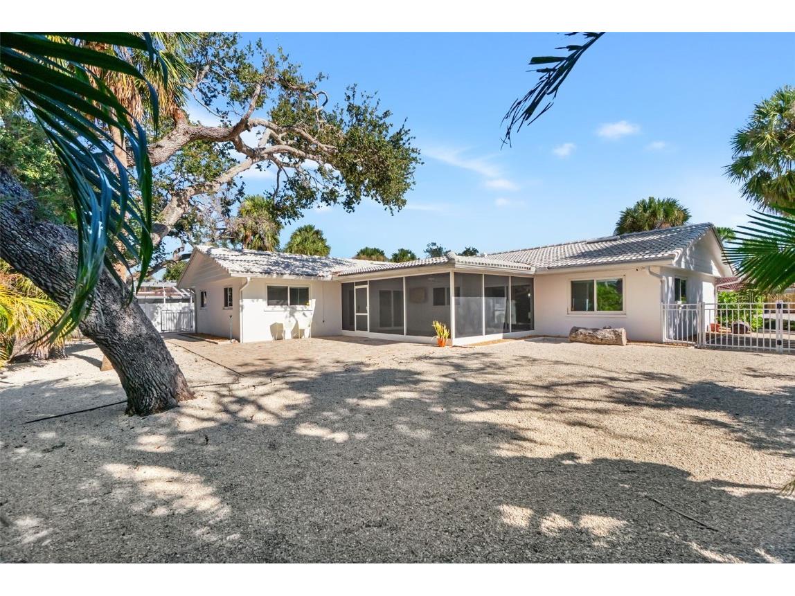 630 Venice Lane Sarasota FL 34242 A4669940 image55